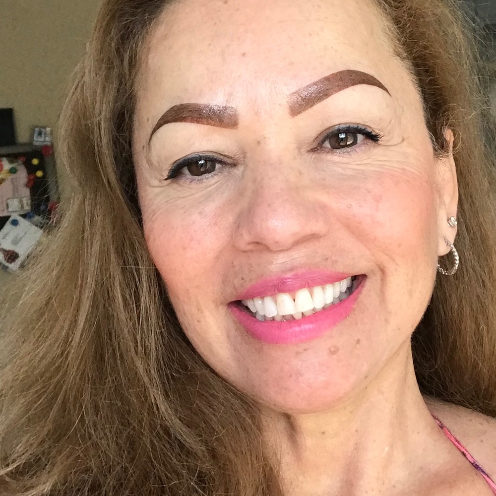 Meet your Posher, Cynthia